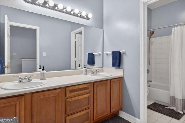 105 Vinings Forest Circle SE, Smyrna, GA 30080