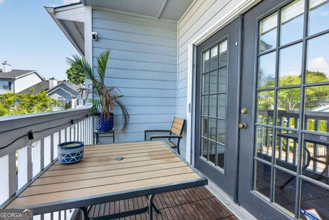 105 Vinings Forest Circle SE, Smyrna, GA 30080