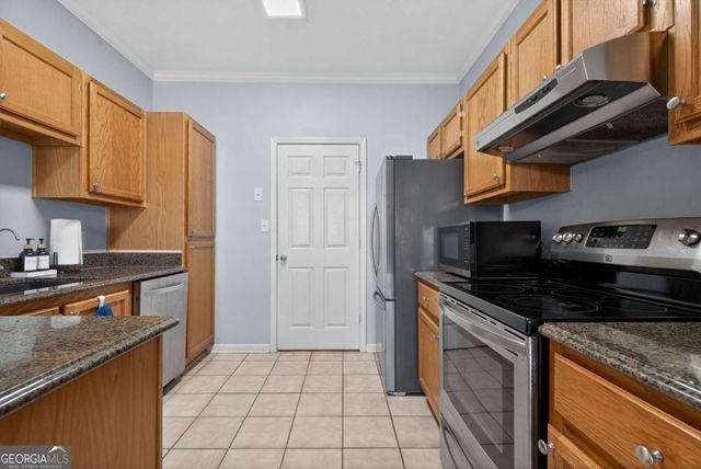 105 Vinings Forest Circle SE, Smyrna, GA 30080