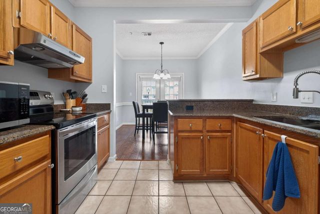 105 Vinings Forest Circle SE, Smyrna, GA 30080