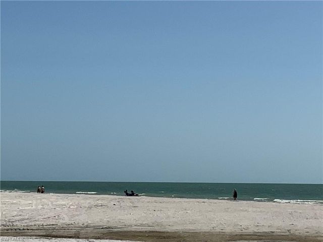6041 Gulf RD, Fort Myers Beach, FL 33931