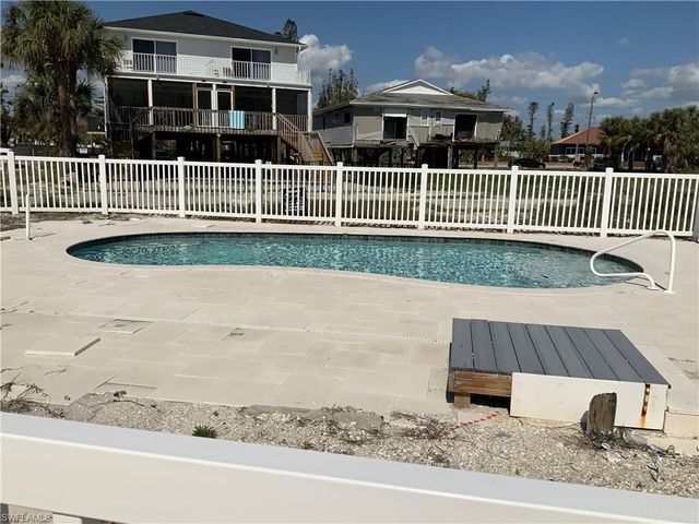 6041 Gulf RD, Fort Myers Beach, FL 33931