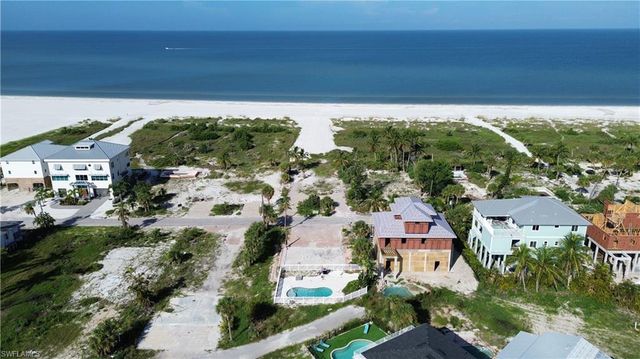 6041 Gulf RD, Fort Myers Beach, FL 33931