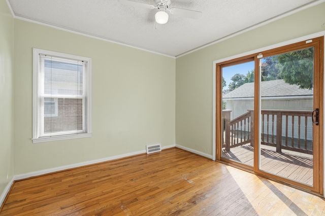 2950 Mckinley Street, Dearborn, MI 48124