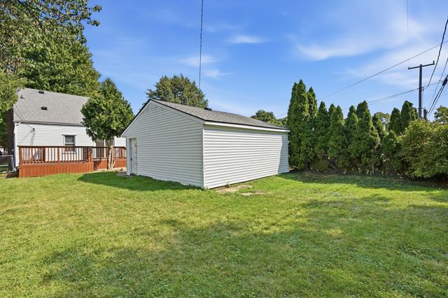 2950 Mckinley Street, Dearborn, MI 48124