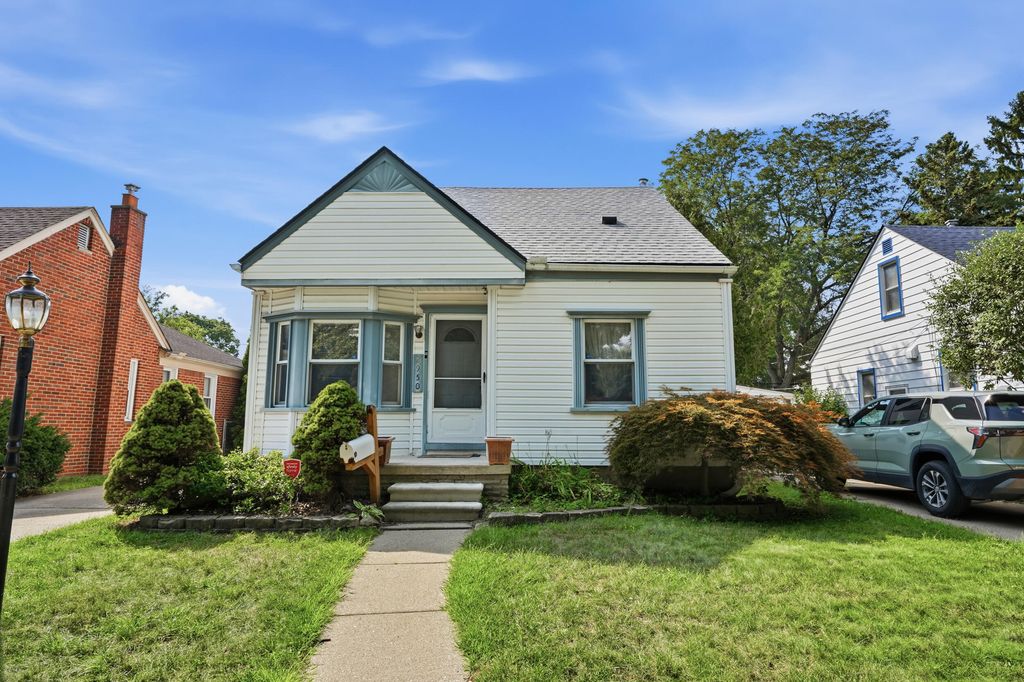 2950 Mckinley Street, Dearborn, MI 48124