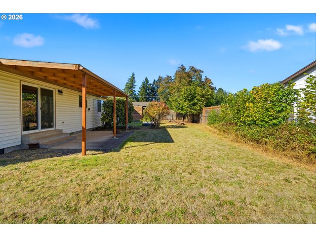 2608 Ne IRVINE St, Mc Minnville, OR 97128
