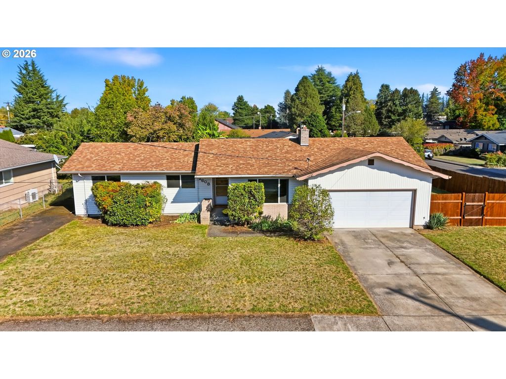 Image 1 of property listing at 2608 Ne IRVINE St, Mc Minnville, OR 97128