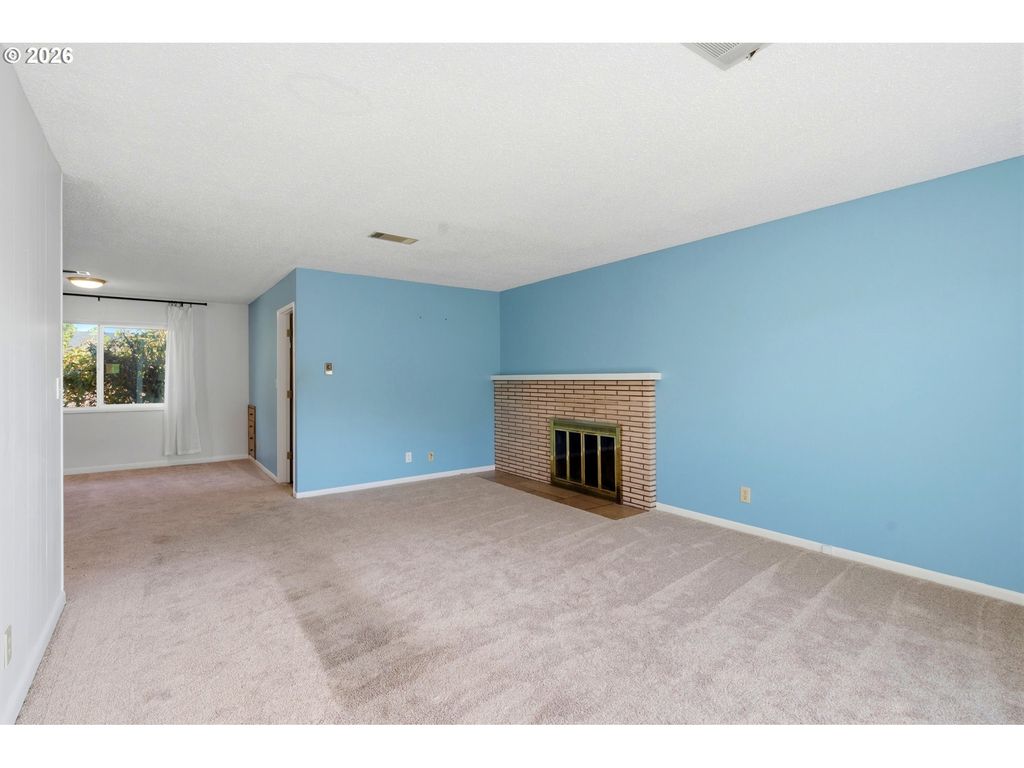 Image 10 of property listing at 2608 Ne IRVINE St, Mc Minnville, OR 97128