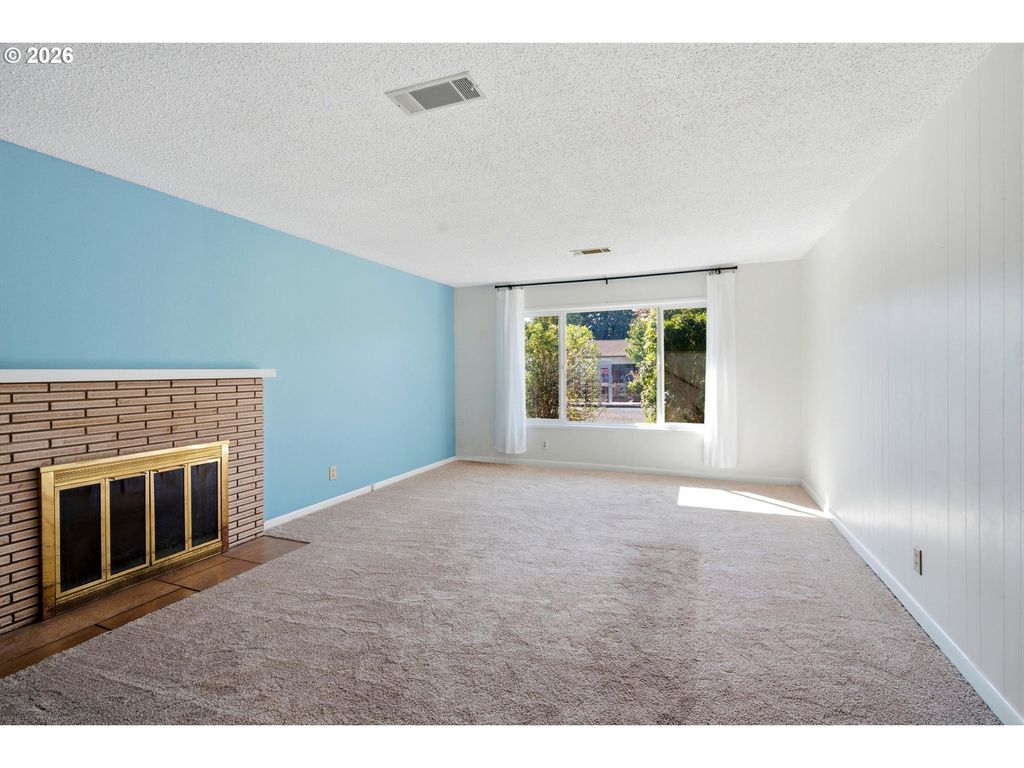 Image 9 of property listing at 2608 Ne IRVINE St, Mc Minnville, OR 97128