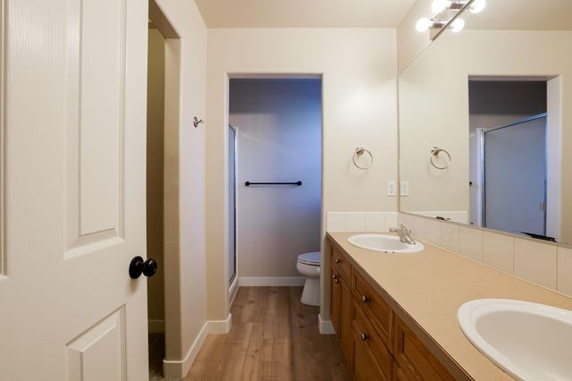 3425 SW Juniper Avenue, Redmond, OR 97756