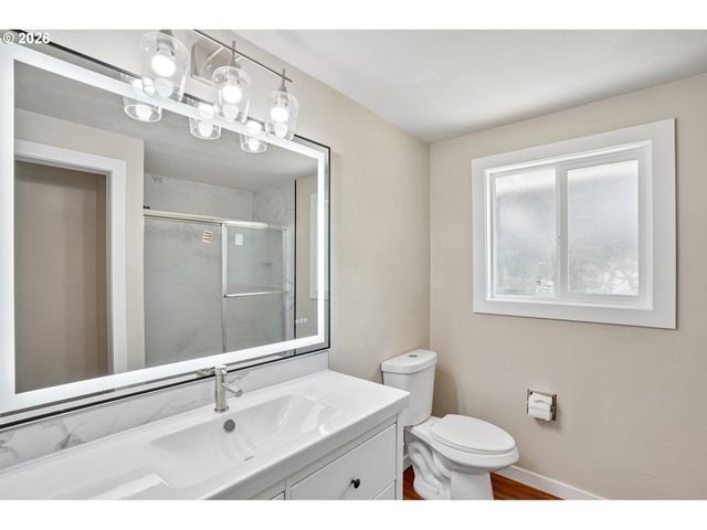 19139 BEDFORD Dr, Oregon City, OR 97045