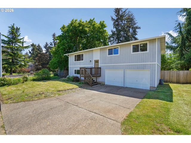 19139 BEDFORD Dr, Oregon City, OR 97045
