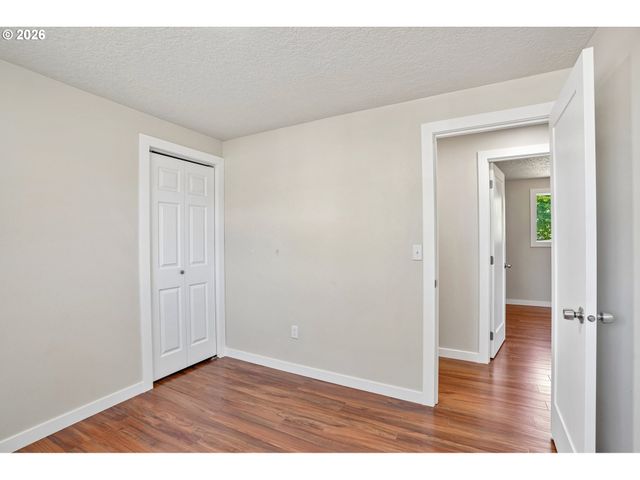 19139 BEDFORD Dr, Oregon City, OR 97045