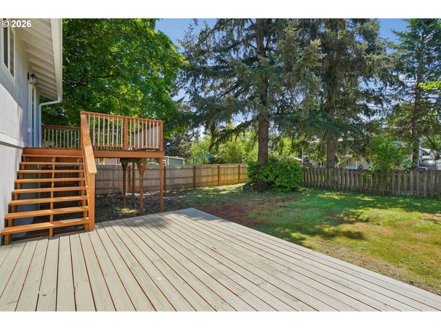 19139 BEDFORD Dr, Oregon City, OR 97045
