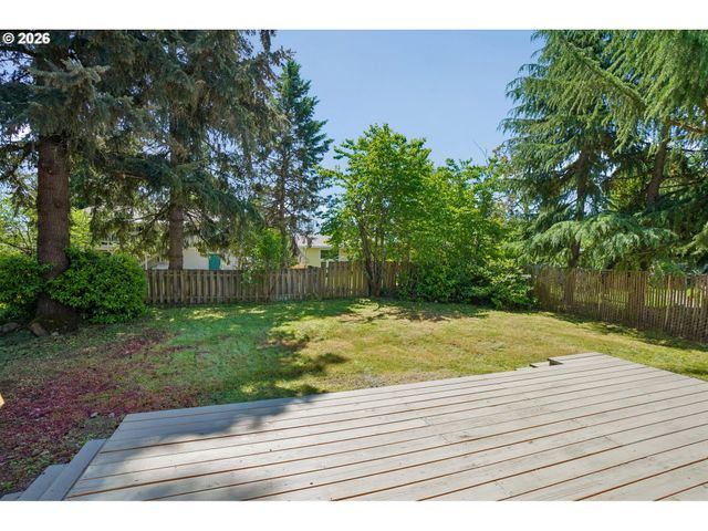 19139 BEDFORD Dr, Oregon City, OR 97045