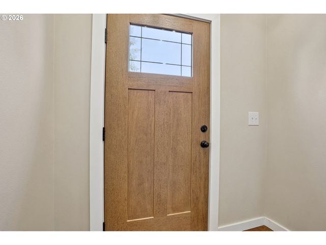 19139 BEDFORD Dr, Oregon City, OR 97045