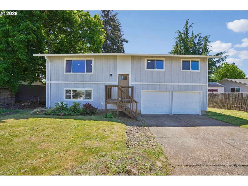 19139 BEDFORD Dr, Oregon City, OR 97045