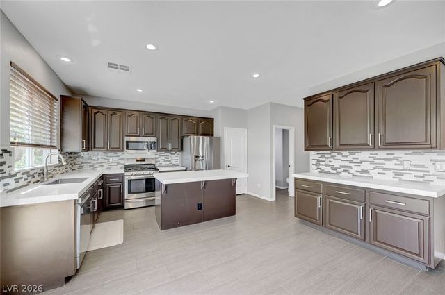 3736 Honey Crest Drive, Las Vegas, NV 89135