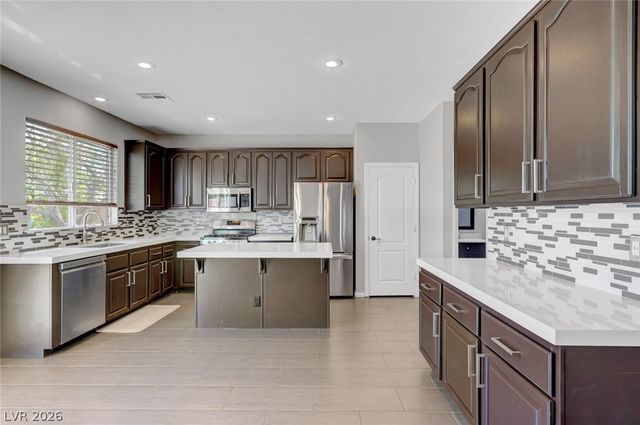 3736 Honey Crest Drive, Las Vegas, NV 89135