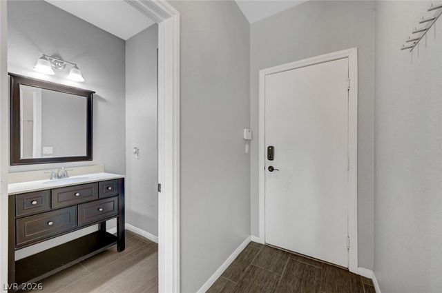 3736 Honey Crest Drive, Las Vegas, NV 89135