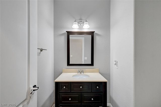 3736 Honey Crest Drive, Las Vegas, NV 89135