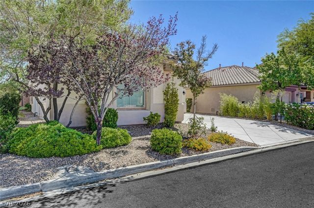 3736 Honey Crest Drive, Las Vegas, NV 89135