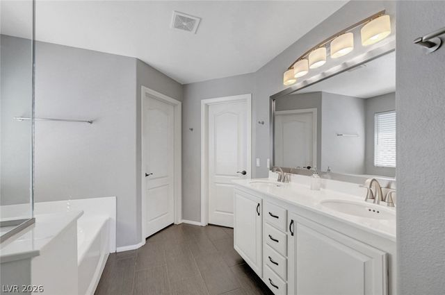 3736 Honey Crest Drive, Las Vegas, NV 89135