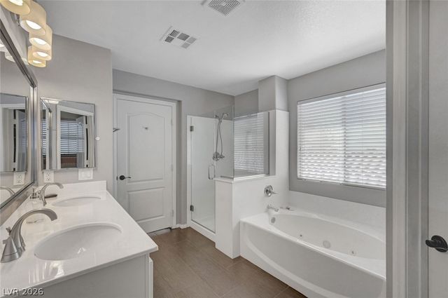 3736 Honey Crest Drive, Las Vegas, NV 89135