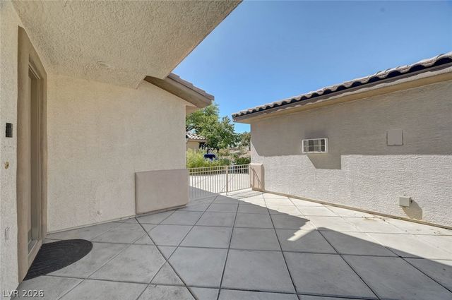 3736 Honey Crest Drive, Las Vegas, NV 89135