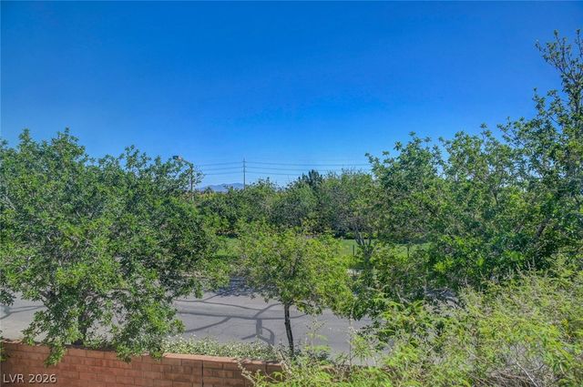 3736 Honey Crest Drive, Las Vegas, NV 89135
