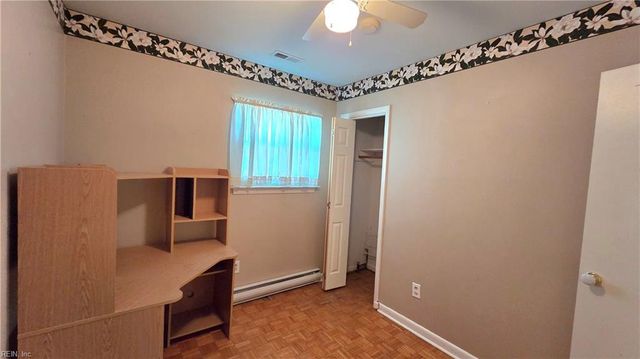 1420 Seward DR, Hampton, VA 23663