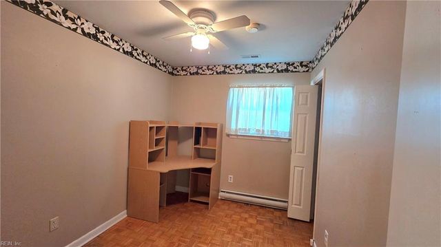 1420 Seward DR, Hampton, VA 23663
