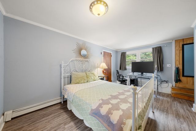 208 Mount Vernon Rd E, Weymouth, MA 02189