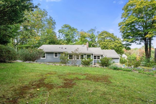 208 Mount Vernon Rd E, Weymouth, MA 02189