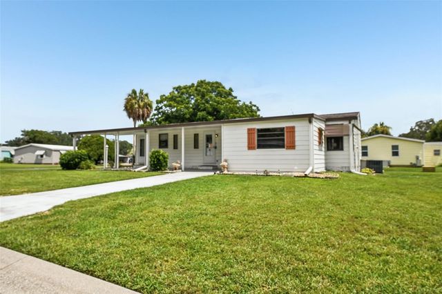 1802 PETUNIA LANE, The Villages, FL 32159