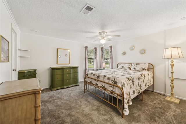 1802 PETUNIA LANE, The Villages, FL 32159