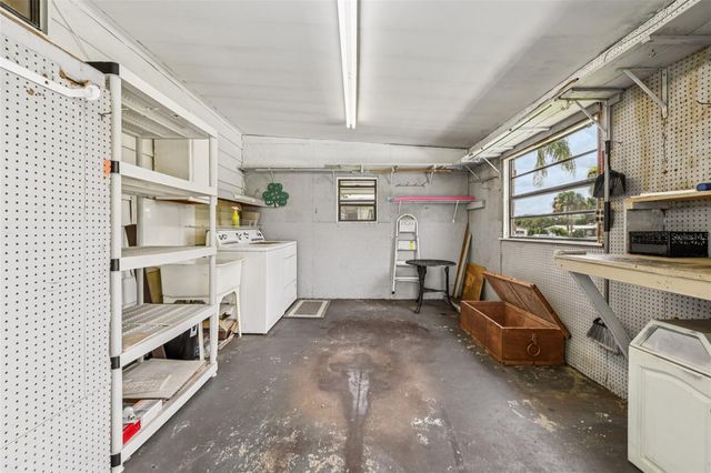 1802 PETUNIA LANE, The Villages, FL 32159