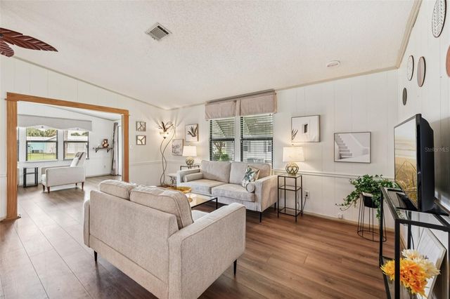 1802 PETUNIA LANE, The Villages, FL 32159