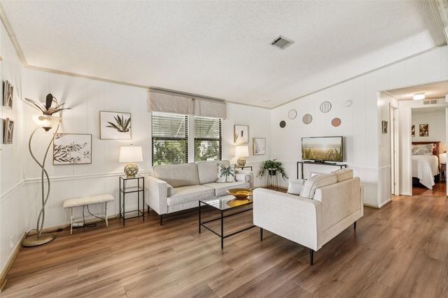 1802 PETUNIA LANE, The Villages, FL 32159