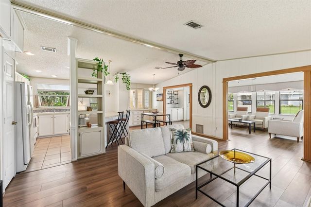 1802 PETUNIA LANE, The Villages, FL 32159