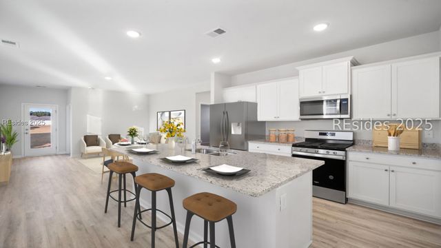 25 Bottom Board Court, Ridgeland, SC 29936