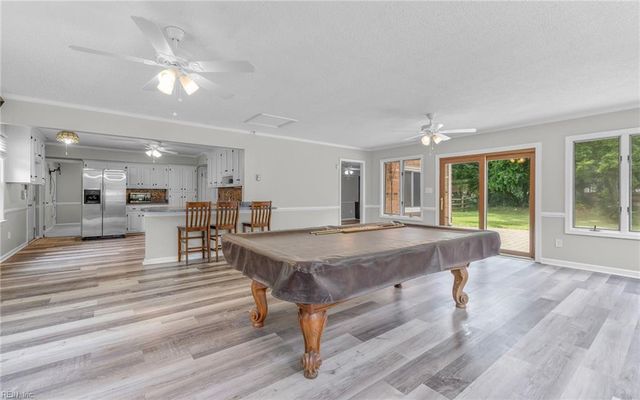 401 Midlothian SQ, Hampton, VA 23669