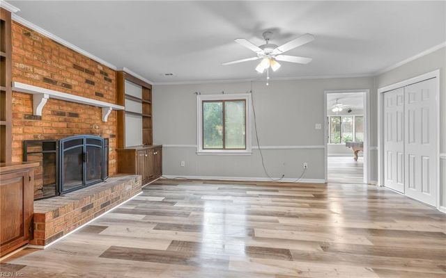 401 Midlothian SQ, Hampton, VA 23669