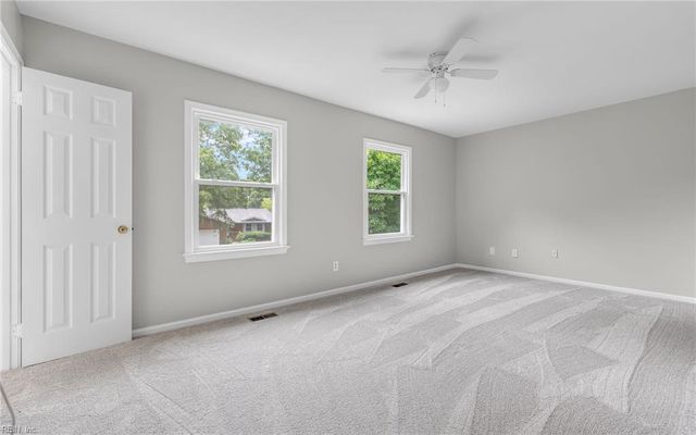 401 Midlothian SQ, Hampton, VA 23669