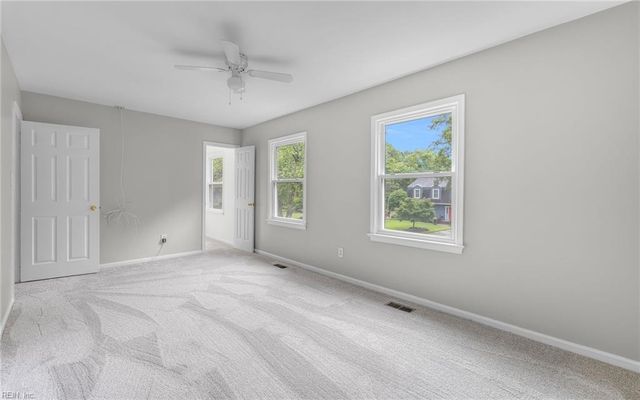 401 Midlothian SQ, Hampton, VA 23669