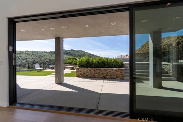 717 Latigo Canyon Road, Malibu, CA 90265