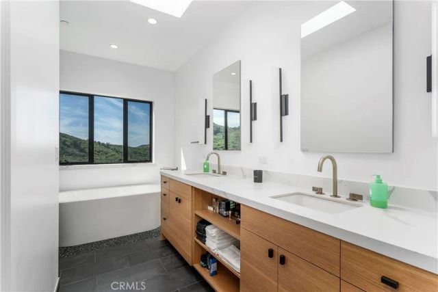 717 Latigo Canyon Road, Malibu, CA 90265