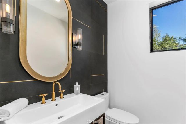 717 Latigo Canyon Road, Malibu, CA 90265