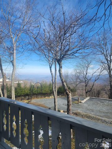 105 N Pinnacle Ridge Road 3, Beech Mountain, NC 28604